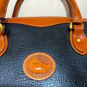 DOONEY & BOURKE HAND BAG